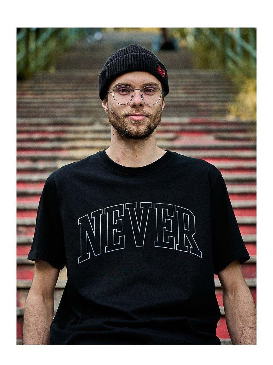 Mænd NEVER ENOUGH T-Shirts | College T-Shirt